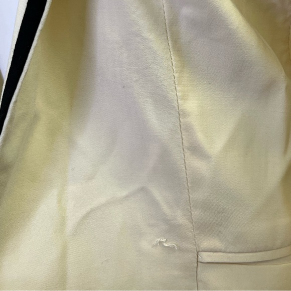 Elizabeth and James Cream Tuxedo Style Jacket - Picture 2 of 5